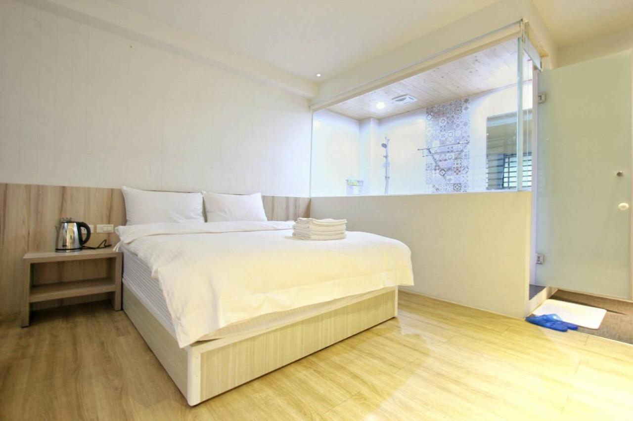 Canal Walk Inn 台南 エクステリア 写真